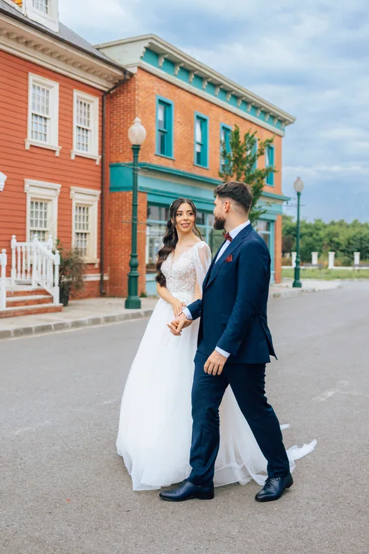 Liz & Thomas - AB-.JPG