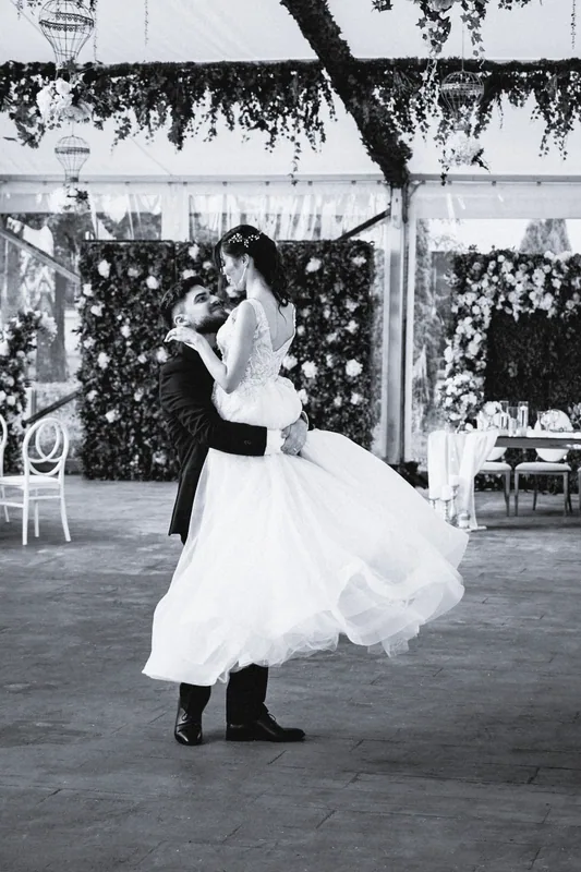 Liz & Thomas - AB-5445.JPG
